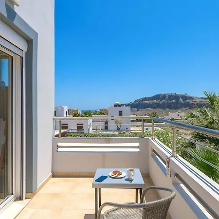 Ariadne Lindos Vila *