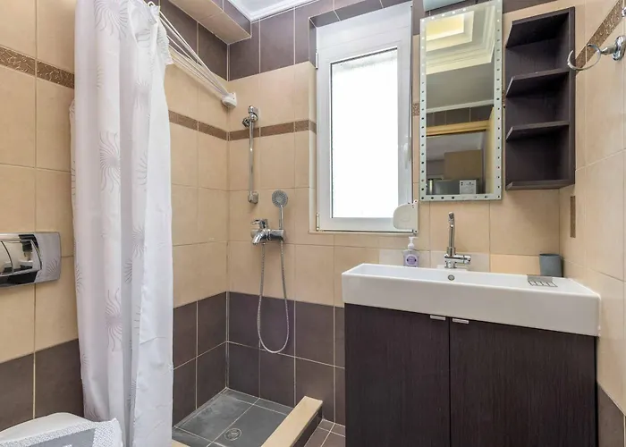 Ariadne Lindos فيلة *