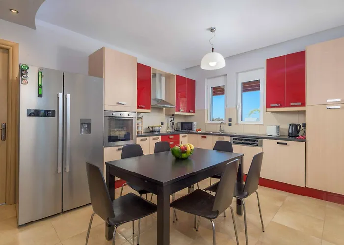 Ariadne Lindos فيلة Pefki